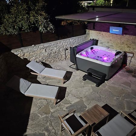 The Stonehouse Suites With Private Bath Spas Lemesós Eksteriør bilde