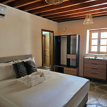 The Stonehouse Suites With Private Bath Spas Lemesós Eksteriør bilde