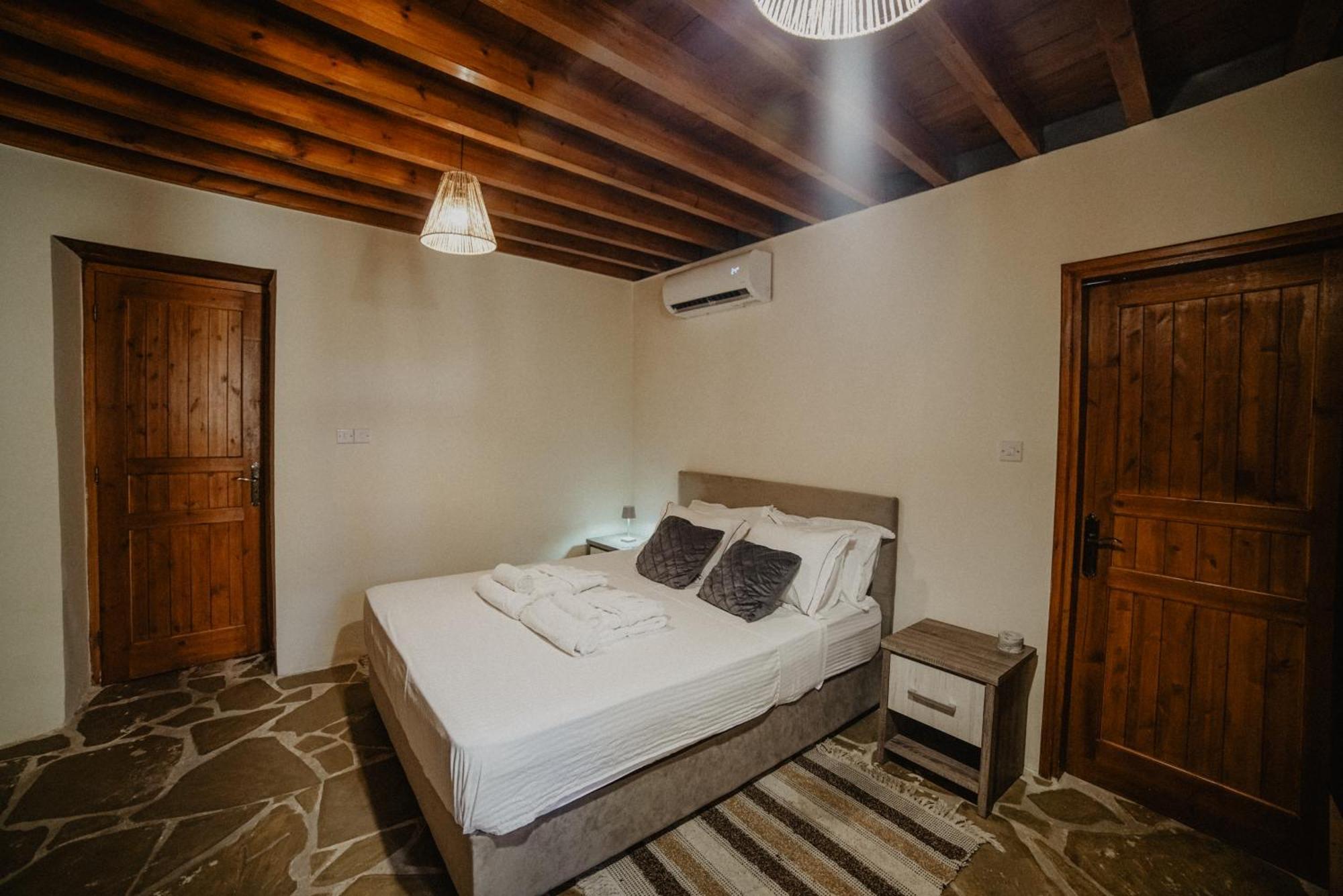The Stonehouse Suites With Private Bath Spas Lemesós Rom bilde